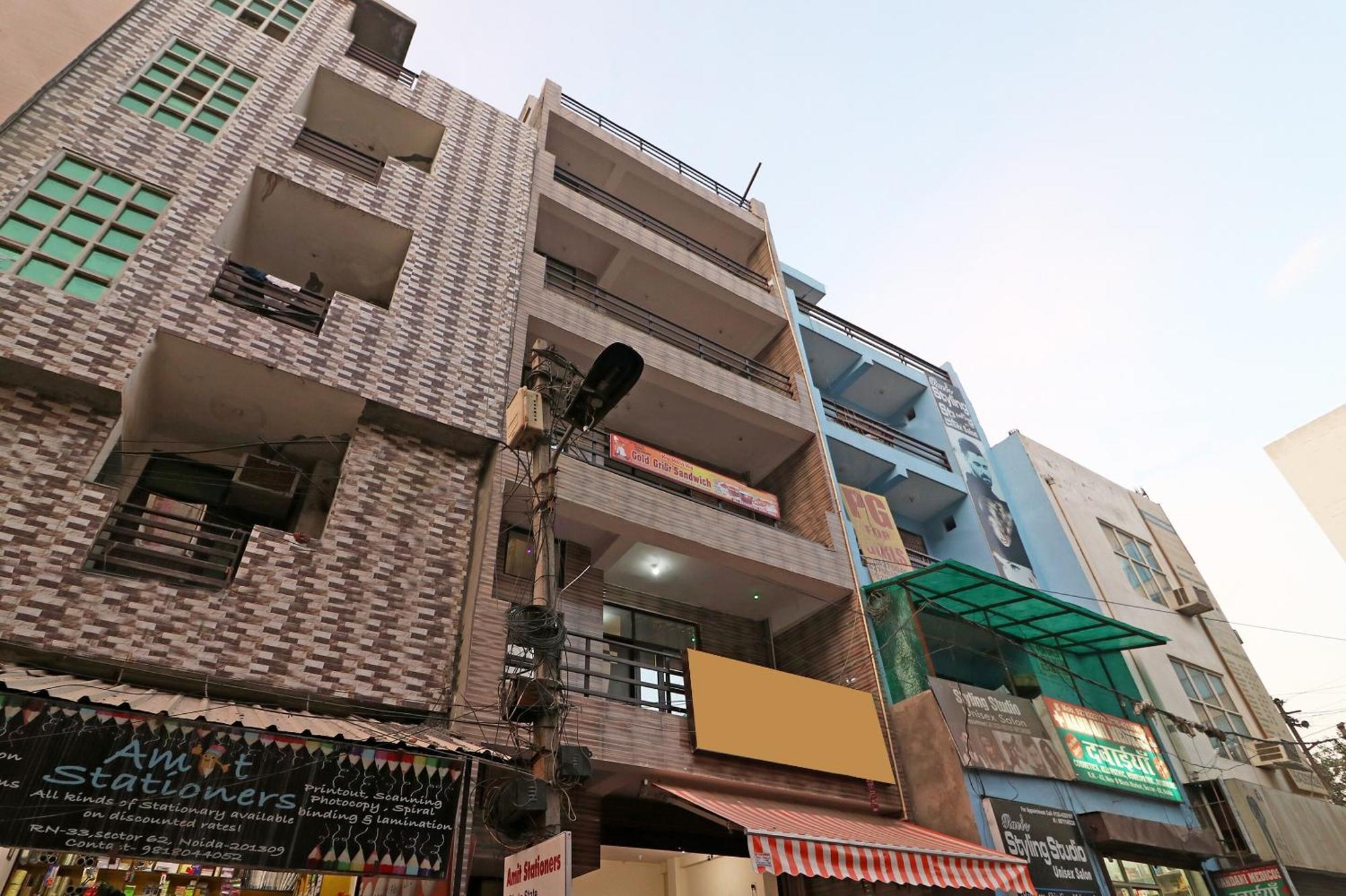 Oyo Triage Home Stay Noida Eksteriør billede